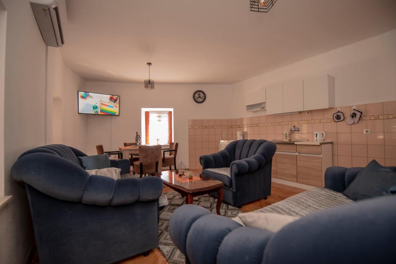 Apartman Nina Stari Grad Trebinje Esterno foto